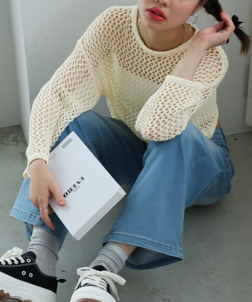 LAFFMO（ラフモ）の「ゆるメッシュ透かし編みプルオーバー（ニット/セーター・レディース・アイボリー/ブラック/ピンク/レインボー・F）」の9枚目の写真