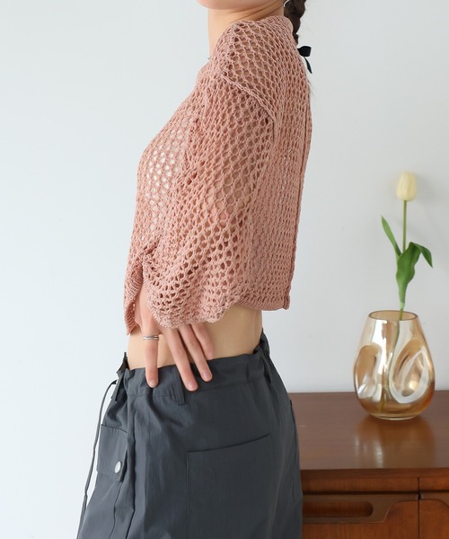 LAFFMO（ラフモ）の「ゆるメッシュ透かし編みプルオーバー（ニット/セーター・レディース・アイボリー/ブラック/ピンク/レインボー・F）」の19枚目の写真