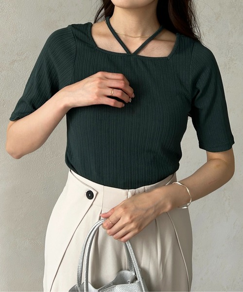 Thevon(ゼボン)の「ランダムリブホルターネック5分袖プルオーバー(Tシャツ/カットソー・レディース・アイボリー/ブラック/グリーン・FREE)」の22枚目の写真