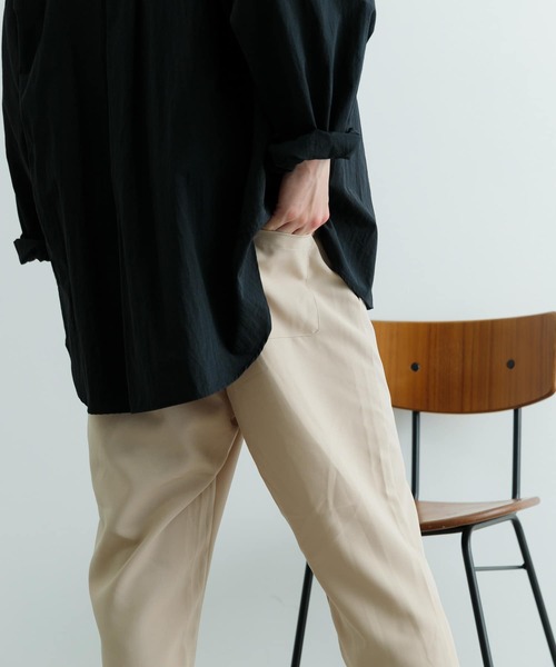 ITEMS URBANRESEARCH（アイテムズ アーバンリサーチ）の「『セットアップ対応』吸水速乾ストレッチトロ イージーパンツ（その他パンツ・メンズ・ライトグレー/ライトベージュ/ブラック/ブルー・MEDIUM/LARGE）」の20枚目の写真