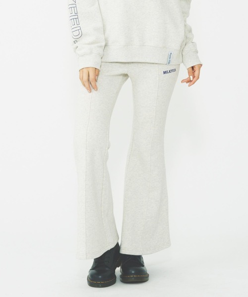 MILKFED.（ミルクフェド）の「FLARE SWEATPANTS（スウェットパンツ・レディース・ブラック/ブラウン/オートミール・S/M）」の10枚目の写真