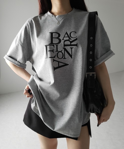 me+em select（ミームセレクト）の「【 ４color 】BACロゴレタリングビッグＴシャツ ／ BAG logo lettering big Tee（Tシャツ/カットソー・レディース・グレー/ホワイト/ブラック/ダークグレー・FREE）」の4枚目の写真