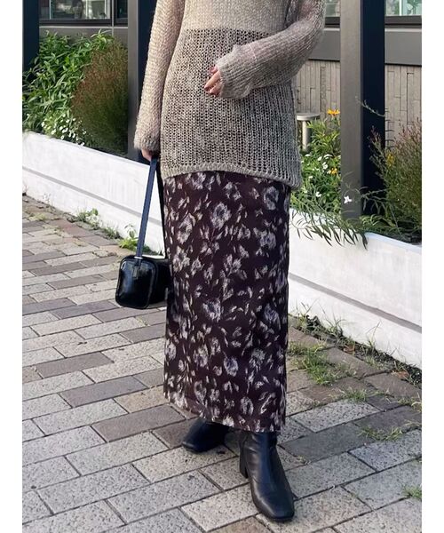 LAGUNAMOON(ラグナムーン)の「フラワーパターンチュールスカート(スカート・レディース・アイボリー/ブラウン・SMALL/MEDIUM)」の6枚目の写真