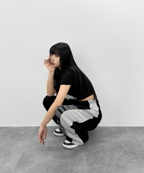 LVEU.(ラブユ.)の「【LVEU.】フォントロゴカジュアルスウェットパンツ / ボトムス パンツ スウェット ロゴ 配色 バイカラー カレッジ カジュアル ブラック カーキ ZOZOTOWN限定(スウェットパンツ・レディース・ブラック/カーキ・FREE)」の8枚目の写真