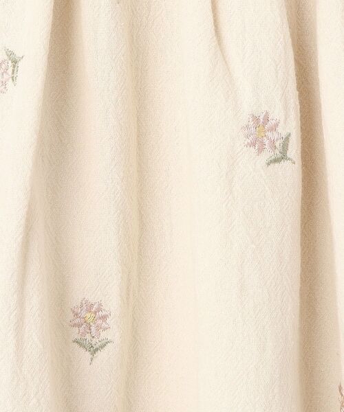 SHOO・LA・RUE（シューラルー）の「【110-140cm】ビック衿お花刺繍ブラウス（シャツ/ブラウス・キッズ・ライトベージュ/ベビーピンク・11/12/13/14）」の10枚目の写真