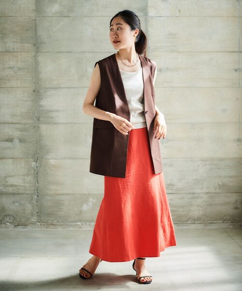 le.coeur blanc（ルクールブラン）の「リネンライクツイルベスト（ベスト・レディース・ブラウン/グレイッシュベージュ・38）」の12枚目の写真