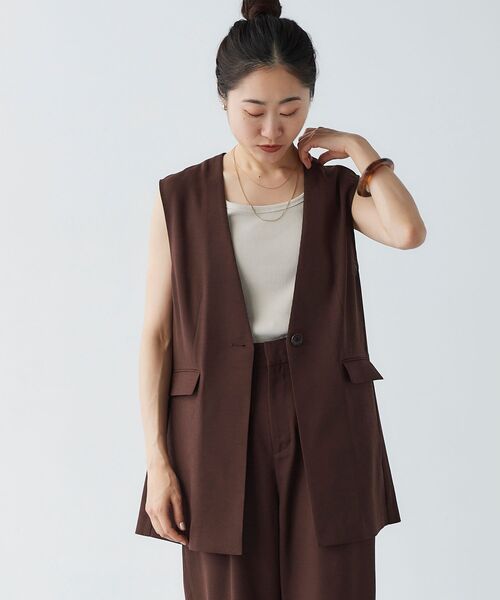 le.coeur blanc（ルクールブラン）の「リネンライクツイルベスト（ベスト・レディース・ブラウン/グレイッシュベージュ・38）」の13枚目の写真