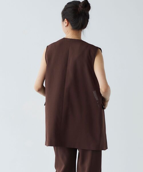 le.coeur blanc（ルクールブラン）の「リネンライクツイルベスト（ベスト・レディース・ブラウン/グレイッシュベージュ・38）」の15枚目の写真