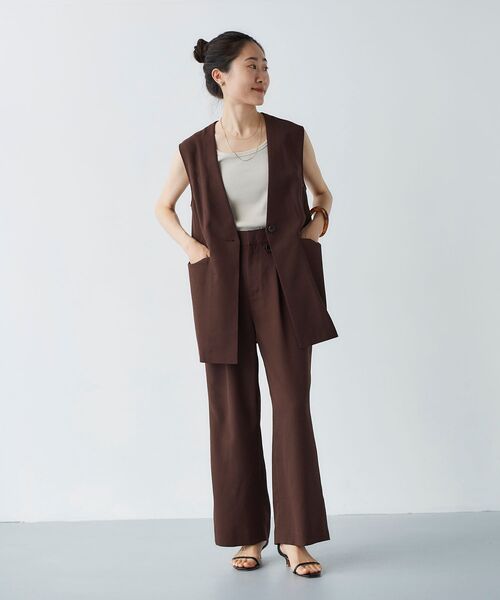 le.coeur blanc（ルクールブラン）の「リネンライクツイルベスト（ベスト・レディース・ブラウン/グレイッシュベージュ・38）」の16枚目の写真