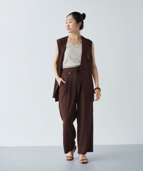 le.coeur blanc（ルクールブラン）の「リネンライクツイルベスト（ベスト・レディース・ブラウン/グレイッシュベージュ・38）」の17枚目の写真