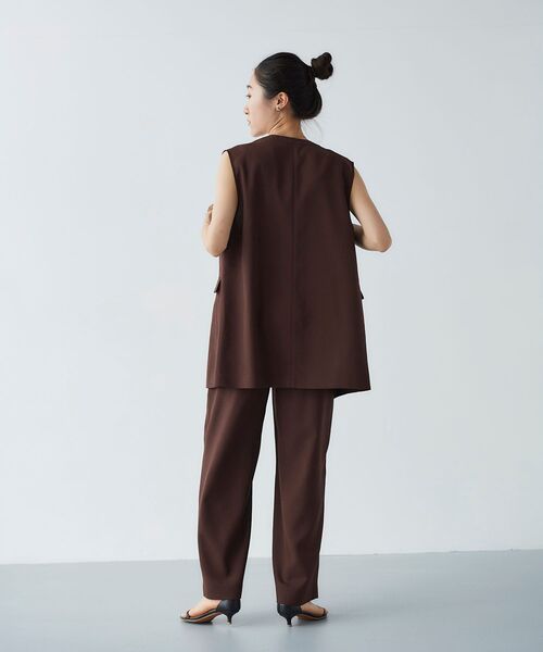 le.coeur blanc（ルクールブラン）の「リネンライクツイルベスト（ベスト・レディース・ブラウン/グレイッシュベージュ・38）」の21枚目の写真