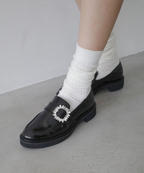 SLOBE IENA（スローブイエナ）の「SLOBE ビジューローファー（ローファー・レディース・ブラック・22.5cm/23cm/23.5cm/24cm/24.5cm）」の18枚目の写真