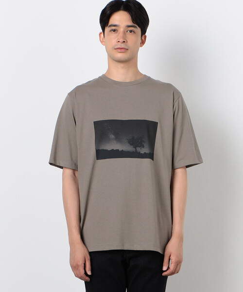 COMME CA ISM（コムサイズム）の「【接触冷感機能】Feel-Cool  フォトＴシャツ 「Starry sky」（Tシャツ/カットソー・メンズ・ホワイト/チャコール/ベージュ・MEDIUM/LARGE）」の14枚目の写真