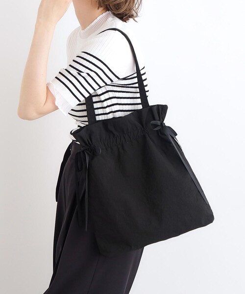 grove(グローブ)の「◆サイドリボンギャザーナイロントート(トートバッグ・レディース・シルバー系その他5/ブラック系3/ブラック/チャコールグレー・00)」の2枚目の写真