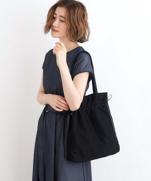 grove(グローブ)の「◆サイドリボンギャザーナイロントート(トートバッグ・レディース・シルバー系その他5/ブラック系3/ブラック/チャコールグレー・00)」の9枚目の写真