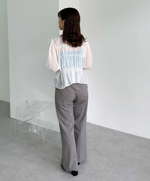 archives（アルシーヴ）の「シャーリングリボン楊柳ブラウス（シャツ/ブラウス・レディース・ブラック/アイボリー/ピンクベージュ/モカ・MEDIUM）」の6枚目の写真