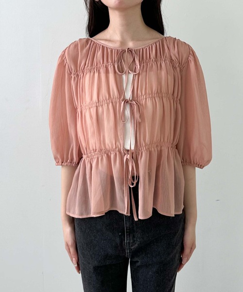 archives（アルシーヴ）の「シャーリングリボン楊柳ブラウス（シャツ/ブラウス・レディース・ブラック/アイボリー/ピンクベージュ/モカ・MEDIUM）」の5枚目の写真