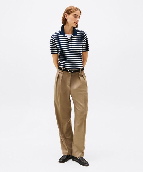 TOMMY HILFIGER（トミーヒルフィガー）の「レギュラーカラーピケショートスリーブポロ（ポロシャツ・レディース・ベージュ/ライトブルー/マルチ/ホワイト/ネイビー/ライトグリーン/ベージュ系・X-SMALL/SMALL/MEDIUM/LARGE）」の18枚目の写真