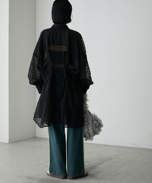forksy.(フォルクシー)の「【forksy.】シアーチェックウエストタックビッグシャツ(シャツ/ブラウス・レディース・オフホワイト/ブルーグレー/ブラック・FREE)」の20枚目の写真
