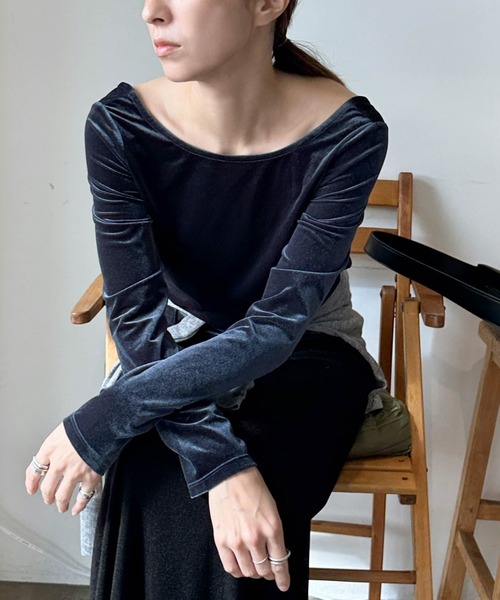 meer.ベロアトップス AZUL BY MOUSSY | 【堀田茜さん着用アイテム】ベロアカットトップス (T