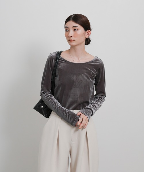 select MOCA(セレクトモカ)の「バレエネックベロアトップス(Tシャツ/カットソー・レディース・ブラウン/ネイビー/ベージュ/ダークグレー・FREE/SMALL)」の20枚目の写真