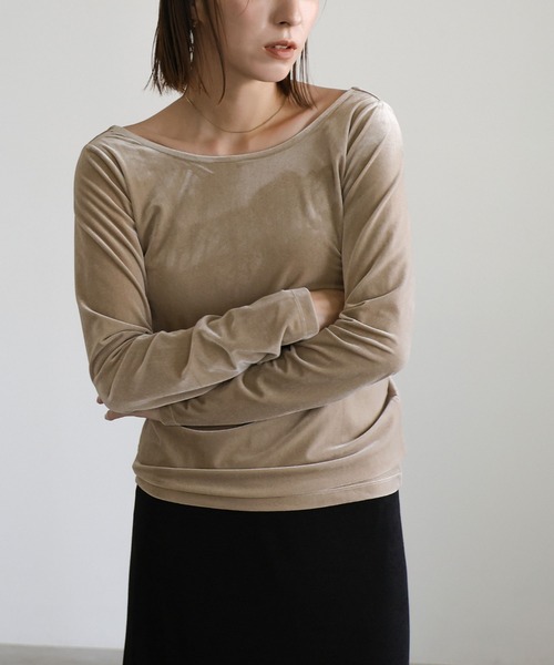 select MOCA(セレクトモカ)の「バレエネックベロアトップス(Tシャツ/カットソー・レディース・ブラウン/ネイビー/ベージュ/ダークグレー・FREE/SMALL)」の12枚目の写真