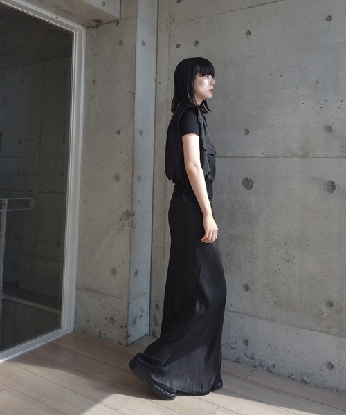 y/m by RIKA（イムバイリカ）の「ナイロンツイルショートベスト（ベスト・レディース・グレー/ブラック・FREE）」の10枚目の写真