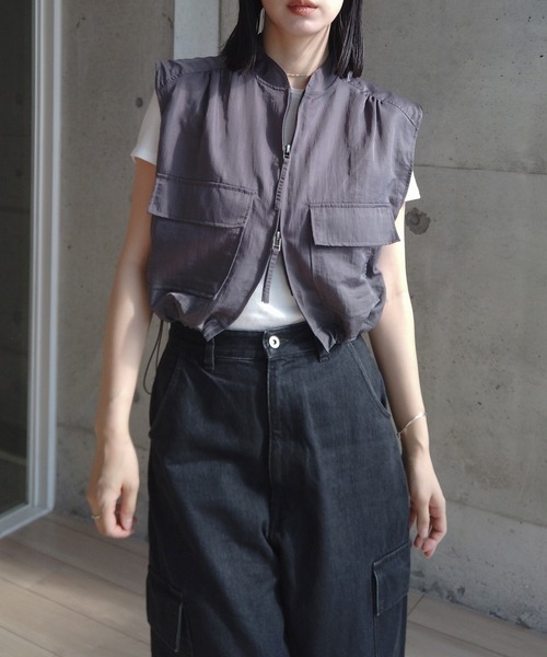 y/m by RIKA（イムバイリカ）の「ナイロンツイルショートベスト（ベスト・レディース・グレー/ブラック・FREE）」の18枚目の写真