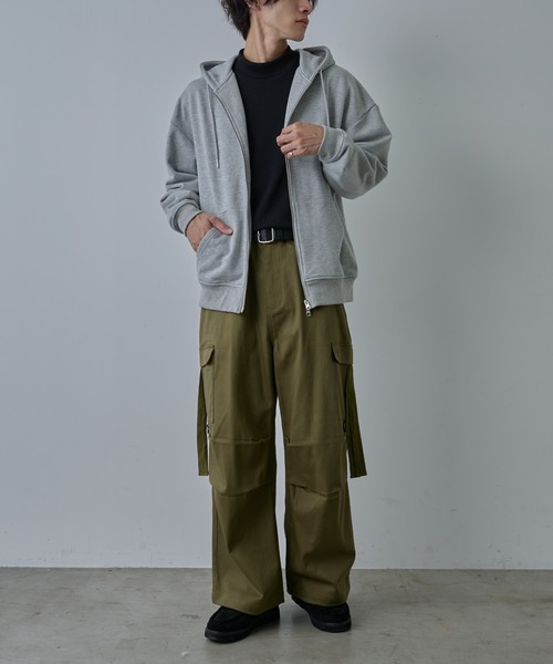 COLONY 2139（コロニートゥーワンスリーナイン）の「ヘビーウェイトダブルジップスウェットパーカー（パーカー・メンズ・ブラック/グレー・MEDIUM/LARGE）」の10枚目の写真