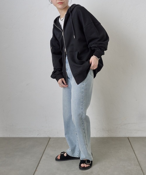 COLONY 2139（コロニートゥーワンスリーナイン）の「ヘビーウェイトダブルジップスウェットパーカー（パーカー・メンズ・ブラック/グレー・MEDIUM/LARGE）」の21枚目の写真