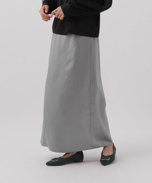 Elura（エルーラ）の「＜レギュラー／低身長サイズ＞ストレッチサテンフレアスカート/143178（スカート・レディース・ライトベージュ/グレー・FREE）」の3枚目の写真