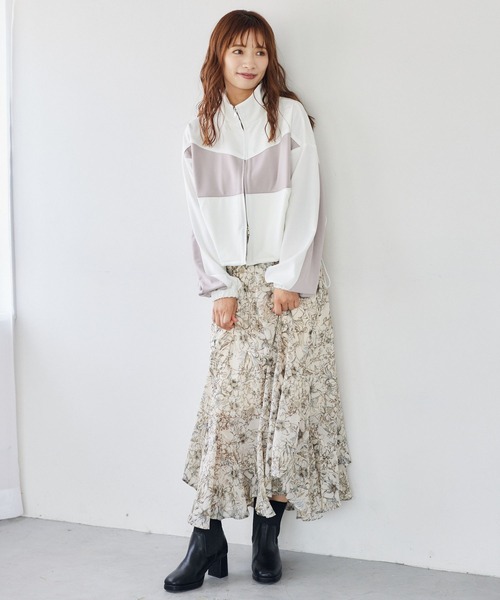 mysty woman（ミスティウーマン）の「キリカエラインジャージ　149266（パーカー・レディース・オフホワイト/ブラック/グリーン・FREE）」の7枚目の写真