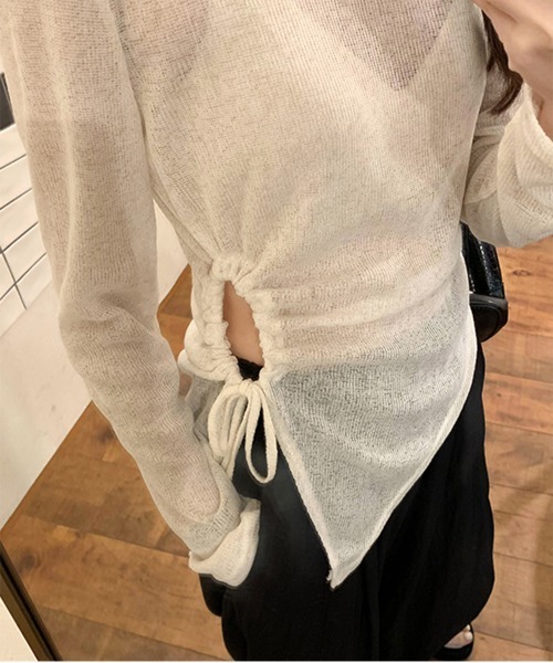 by muni:r(バイ ムニール)の「ホールシャーリングアンバランスシースルーTシャツ(ニット/セーター・レディース・ブラック/アイボリー・FREE)」の5枚目の写真