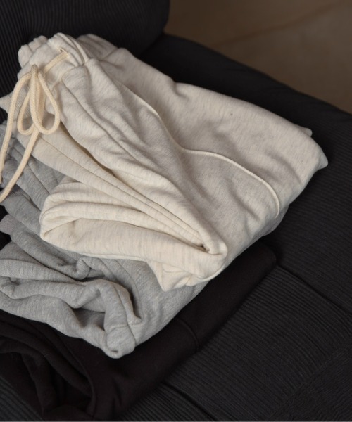 lawgy（ラウジー）の「center line rafu sweat pants / センターラインラフスウェットパンツ（スウェットパンツ・レディース・ヘザーグレー/ブラック/オートミール・FREE）」の9枚目の写真