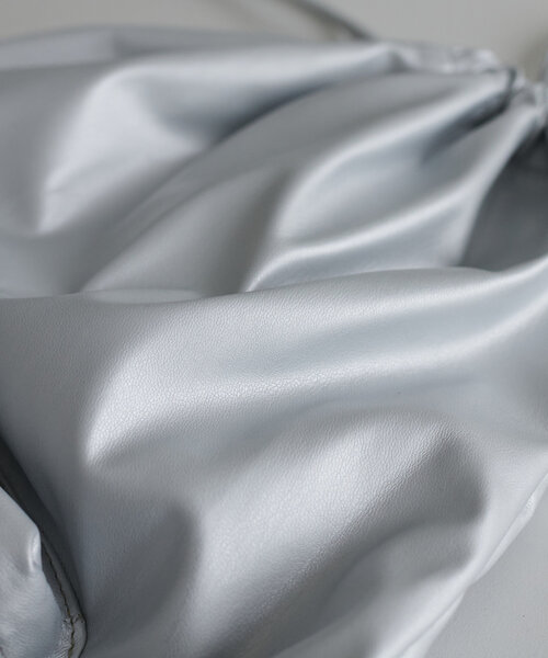 DISCOAT（ディスコート）の「アソートナップサック（バックパック/リュック・レディース・アイボリー/ブラック/カーキ/シルバー・FREE）」の6枚目の写真