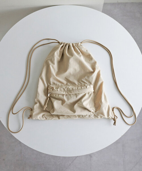 DISCOAT（ディスコート）の「アソートナップサック（バックパック/リュック・レディース・アイボリー/ブラック/カーキ/シルバー・FREE）」の7枚目の写真