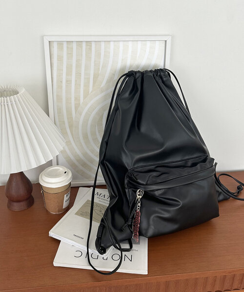 DISCOAT（ディスコート）の「アソートナップサック（バックパック/リュック・レディース・アイボリー/ブラック/カーキ/シルバー・FREE）」の16枚目の写真