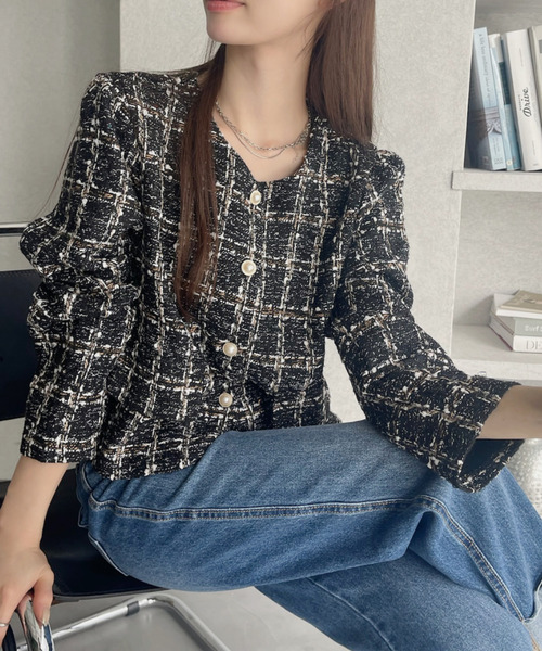Ada.(エイダ)の「【秋・冬ジャケット】金ボタン ツイードジャケット(ノーカラージャケット・レディース・ブラック/ブラウン・FREE)」の10枚目の写真