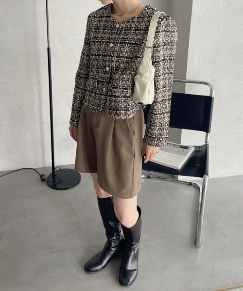 Ada.(エイダ)の「【秋・冬ジャケット】金ボタン ツイードジャケット(ノーカラージャケット・レディース・ブラック/ブラウン・FREE)」の12枚目の写真