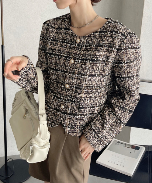 Ada.(エイダ)の「【秋・冬ジャケット】金ボタン ツイードジャケット(ノーカラージャケット・レディース・ブラック/ブラウン・FREE)」の15枚目の写真