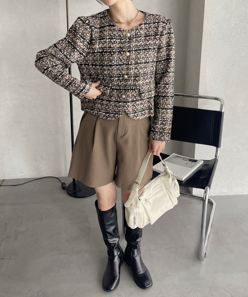 Ada.(エイダ)の「【秋・冬ジャケット】金ボタン ツイードジャケット(ノーカラージャケット・レディース・ブラック/ブラウン・FREE)」の16枚目の写真