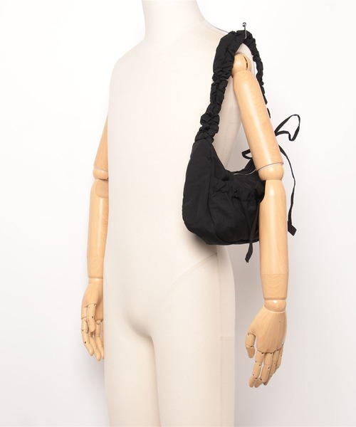 Silly(シリー)の「2wayリボンドロストバッグ(ハンドバッグ・レディース・アイボリー/ブラック/ライトブルー/グレー/シルバー・FREE)」の16枚目の写真