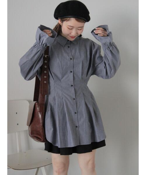 ehka sopo（エヘカソポ）の「ウエストタックロングシャツ（シャツ/ブラウス・レディース・オフホワイト/ネイビー/サックスブルー・F）」の8枚目の写真