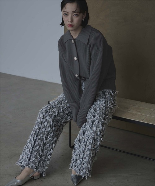 miette（ミエット）の「BIGボタン襟付きニットカーディガン（カーディガン/ボレロ・レディース・アイボリー/チャコール/ミント/ネイビー/ピンク/レッド/イエロー・FREE）」の8枚目の写真