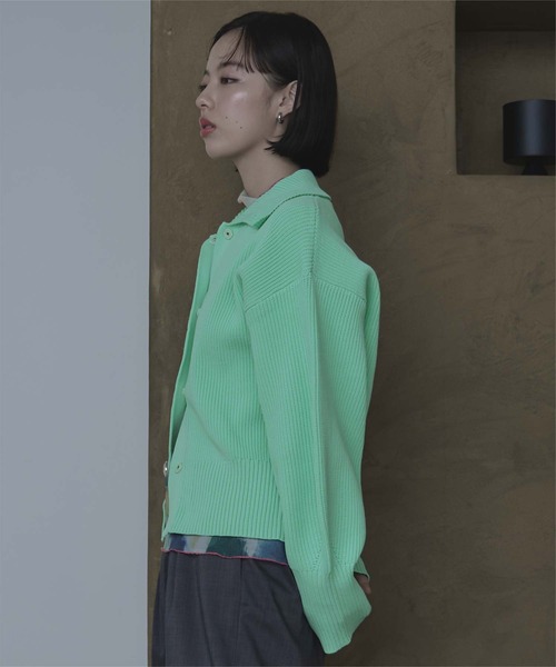 miette（ミエット）の「BIGボタン襟付きニットカーディガン（カーディガン/ボレロ・レディース・アイボリー/チャコール/ミント/ネイビー/ピンク/レッド/イエロー・FREE）」の12枚目の写真