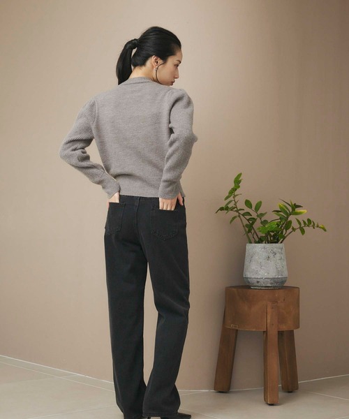 fifth(フィフス)の「リボンパール釦ショートカーディガン(カーディガン/ボレロ・レディース・グレー/ブラック/ホワイト・M)」の13枚目の写真