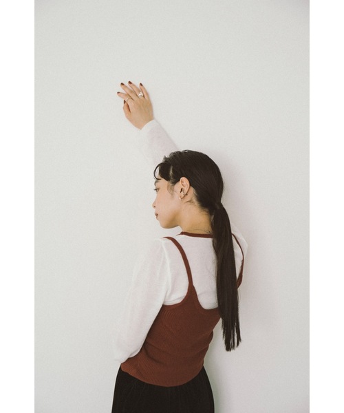 DRWCYS(ドロシーズ)の「キャミセットニットトップス(ニット/セーター・レディース・ブラック/ネイビー/ブラウン・FREE)」の18枚目の写真
