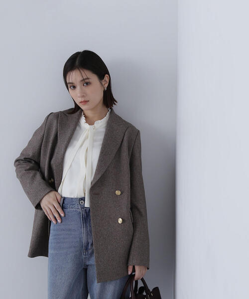 NATURAL BEAUTY BASIC(ナチュラルビューティーベーシック)の「フリルカラーナローボウタイブラウス(シャツ/ブラウス・レディース・オフホワイト/ダークグリーン/ブラック・MEDIUM/SMALL)」の19枚目の写真