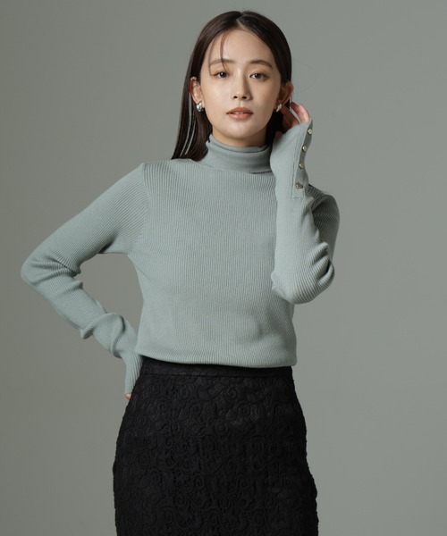 NANO universe（ナノユニバース）の「【WEB限定】洗濯機洗可メタルボタンリブニット（ニット/セーター・レディース・オフホワイト/チャコールグレー/ブラック/ライトグリーン・FREE）」の15枚目の写真