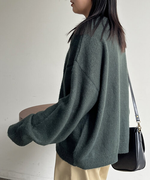 CPCM(シーピーシーエム)の「シャギーモチーフニット(ニット/セーター・レディース・アイボリー/ブラック/グリーン/ネイビー・FREE)」の9枚目の写真